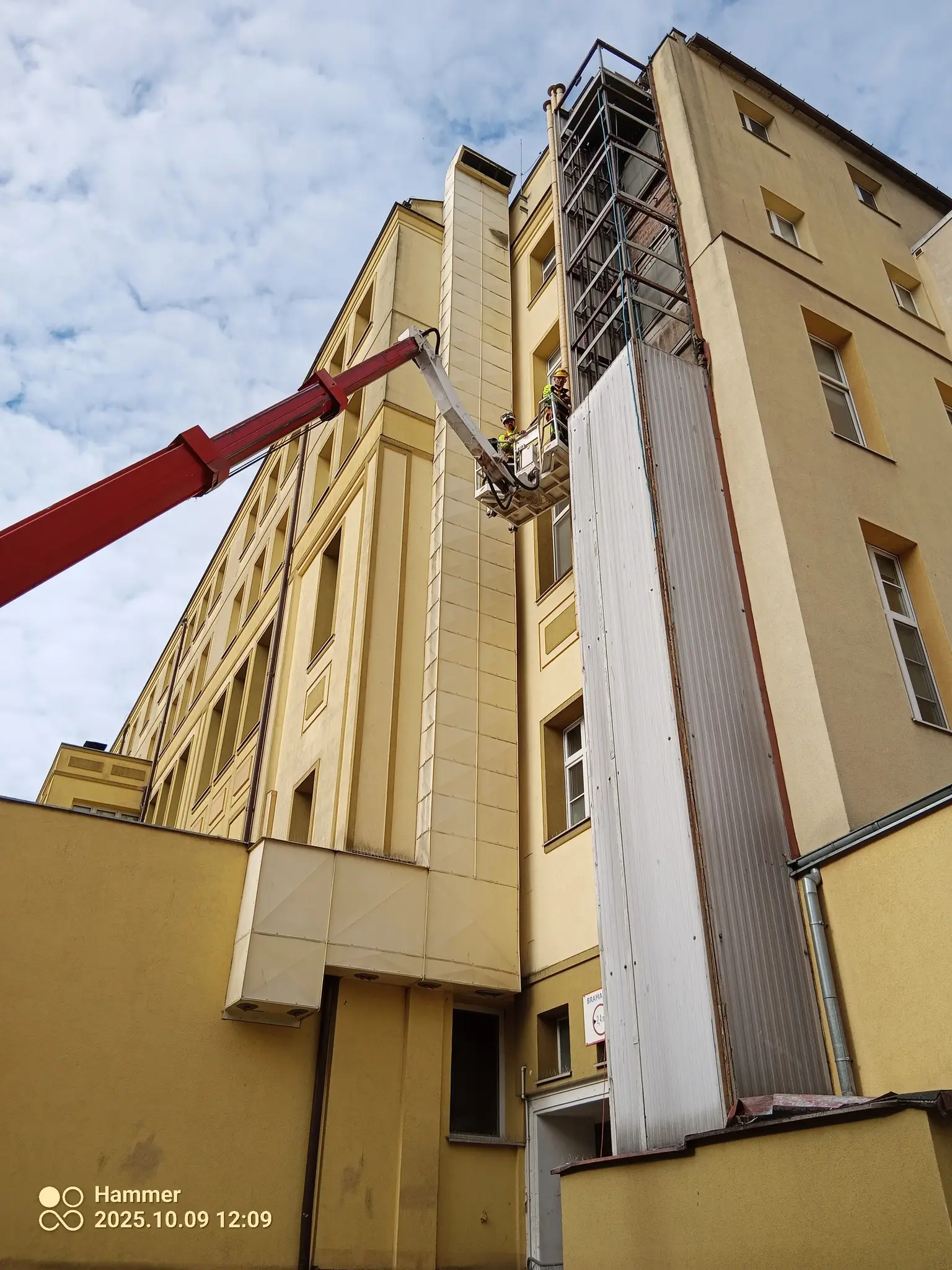 Demontaż szybu windowego szpital wojewódzki w Gdańsku