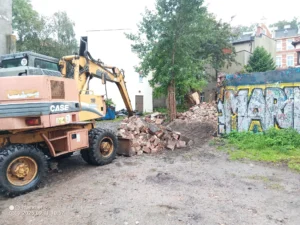 Wyburzenie budynku gospodarczego 6