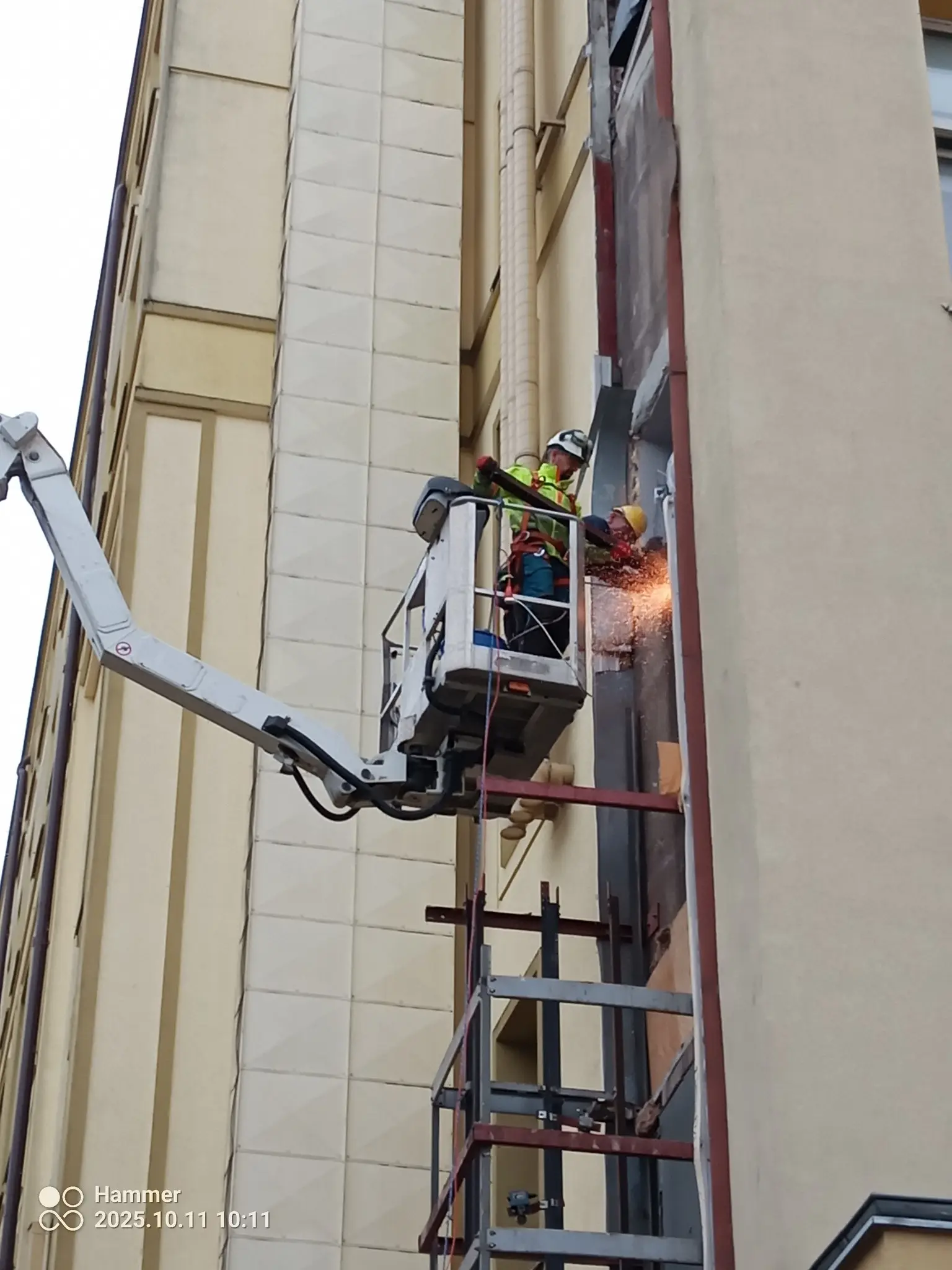 demontaż szybu windowego Gdański Szpital Wojewódzki