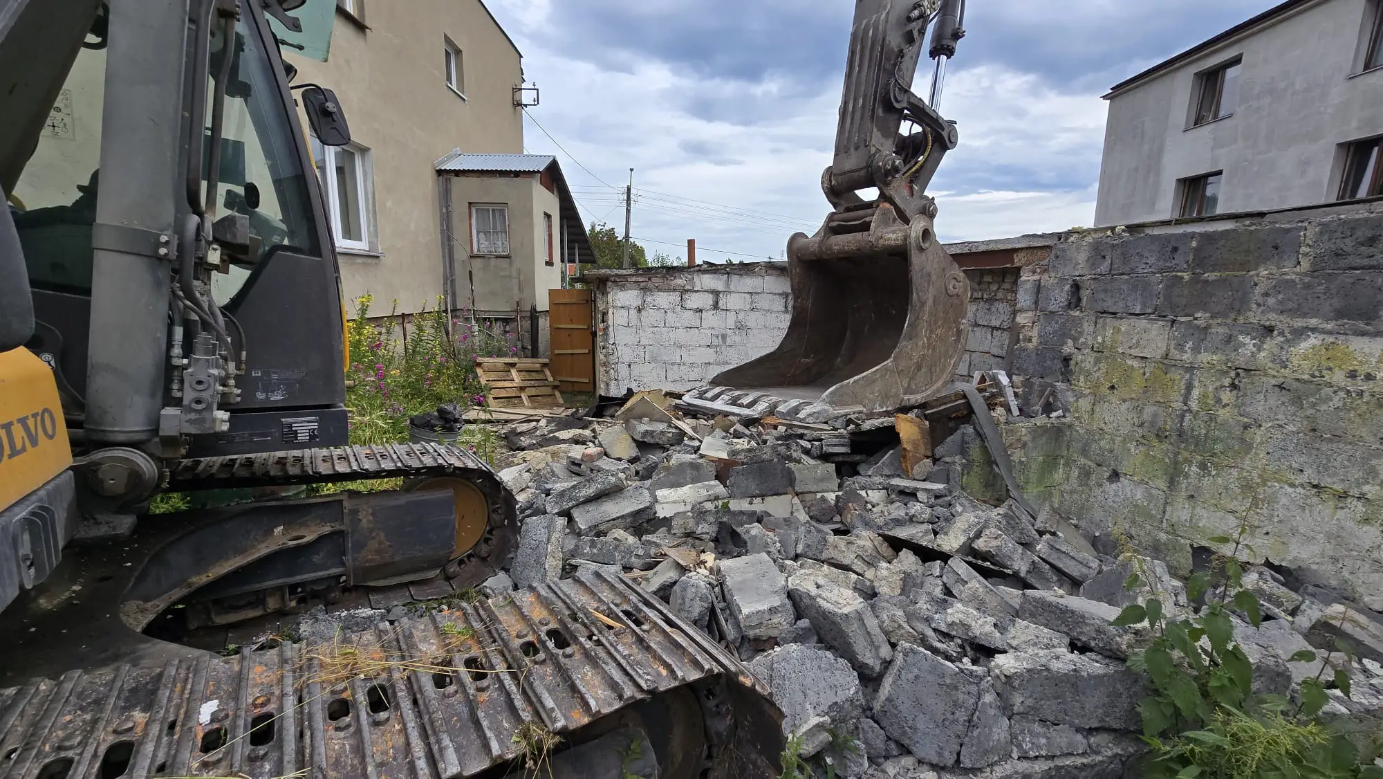 sprzęt do wyburzeń