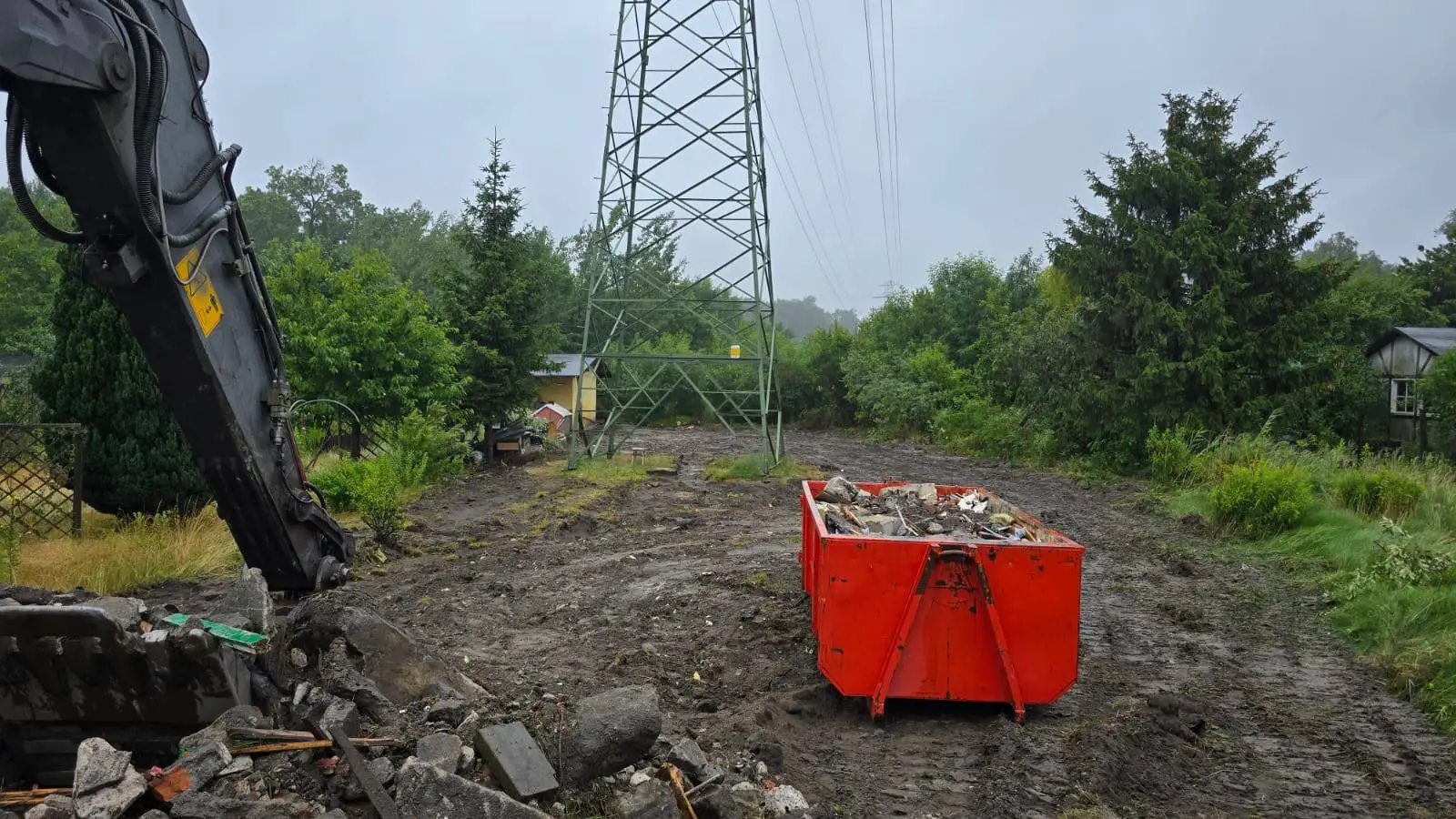 wyburzanie pod liniami wysokiego napięcia 4
