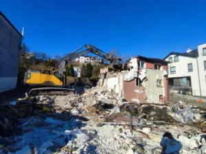 Wyburzenie trzech obiektów